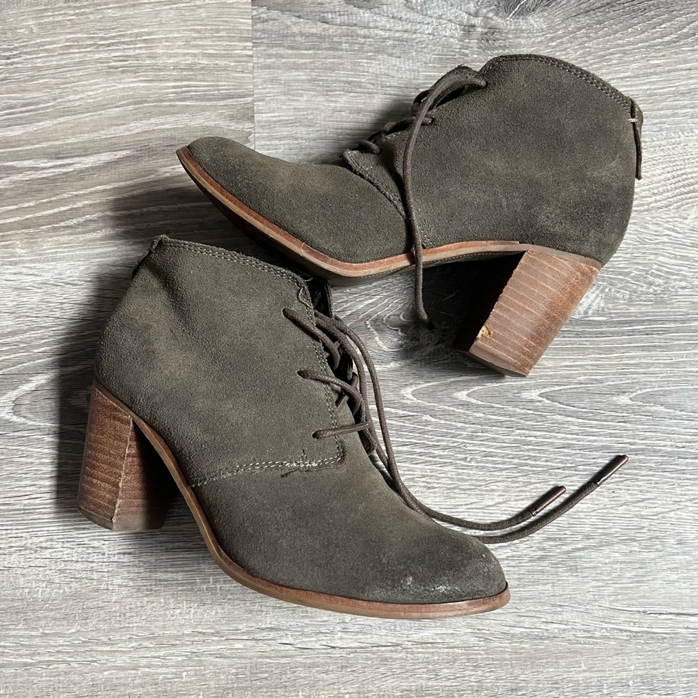 TOMS Lunata Boots (Size 6) - Tarmac Green